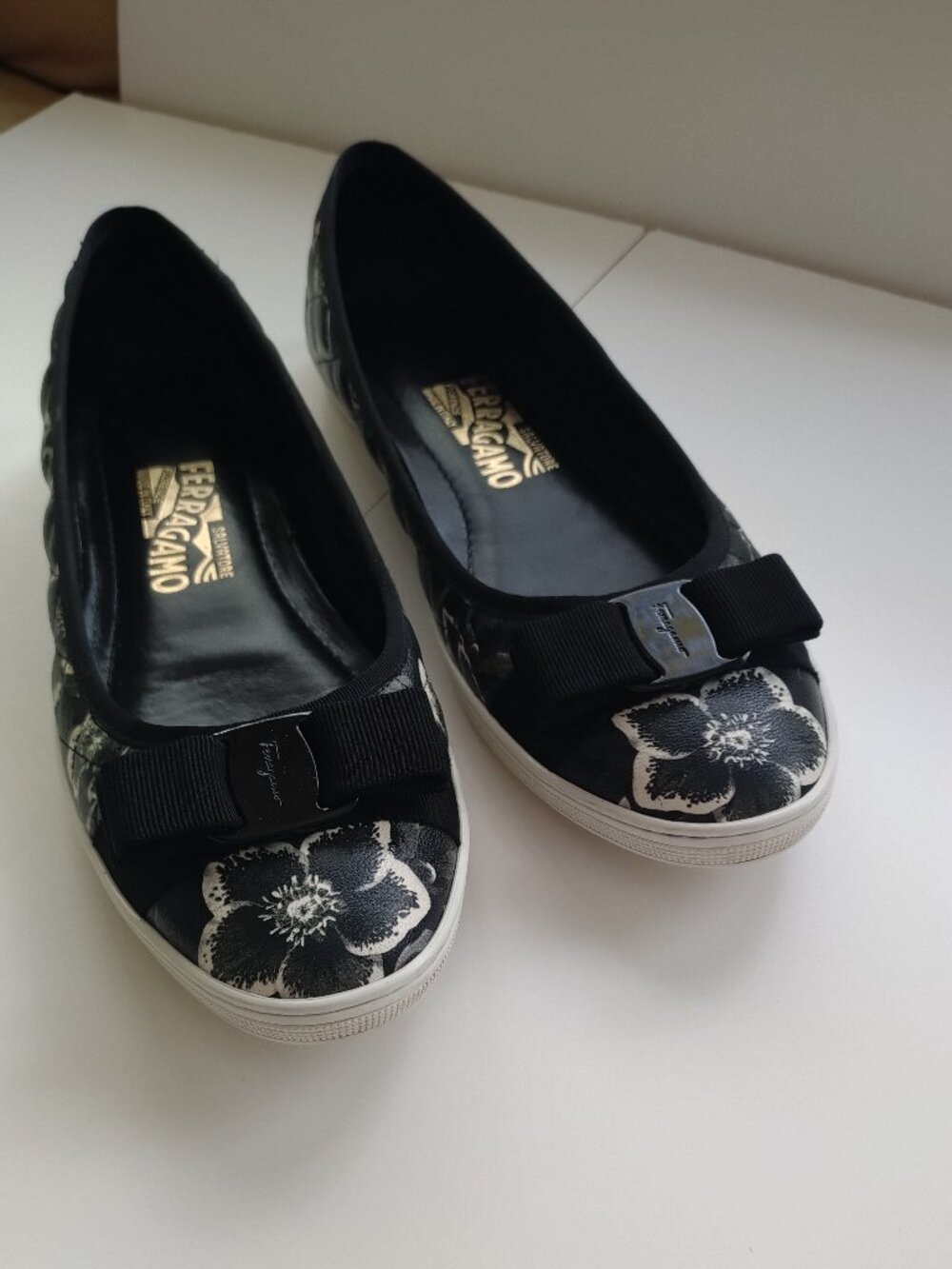 Ferragamo Rufina Floral Quilted Leather Ballerina Sneaker Flats 9C - Picture 5 of 13